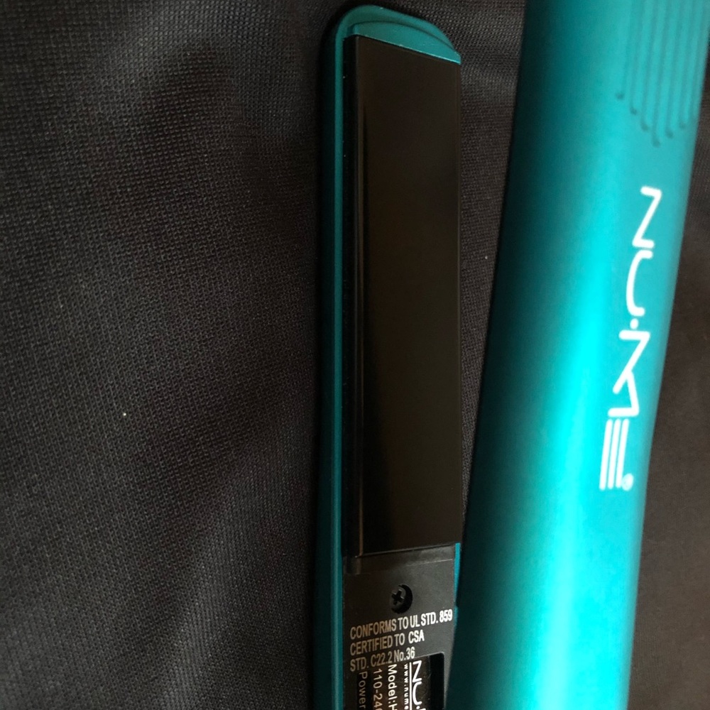 Nume Flat Iron
